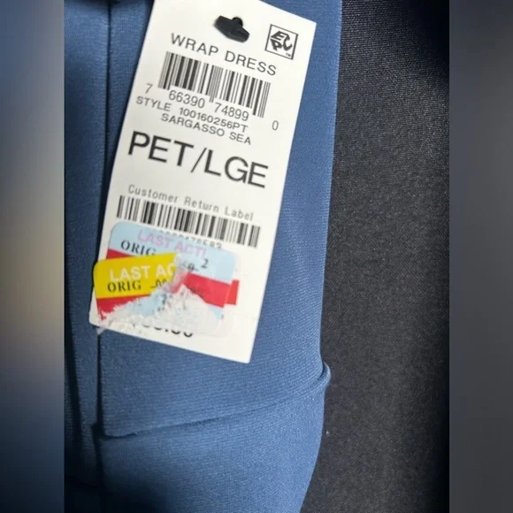 Alfani Petite Printed 3/4-Sleeve Wrap Dress in Blue - Picture 4 of 6